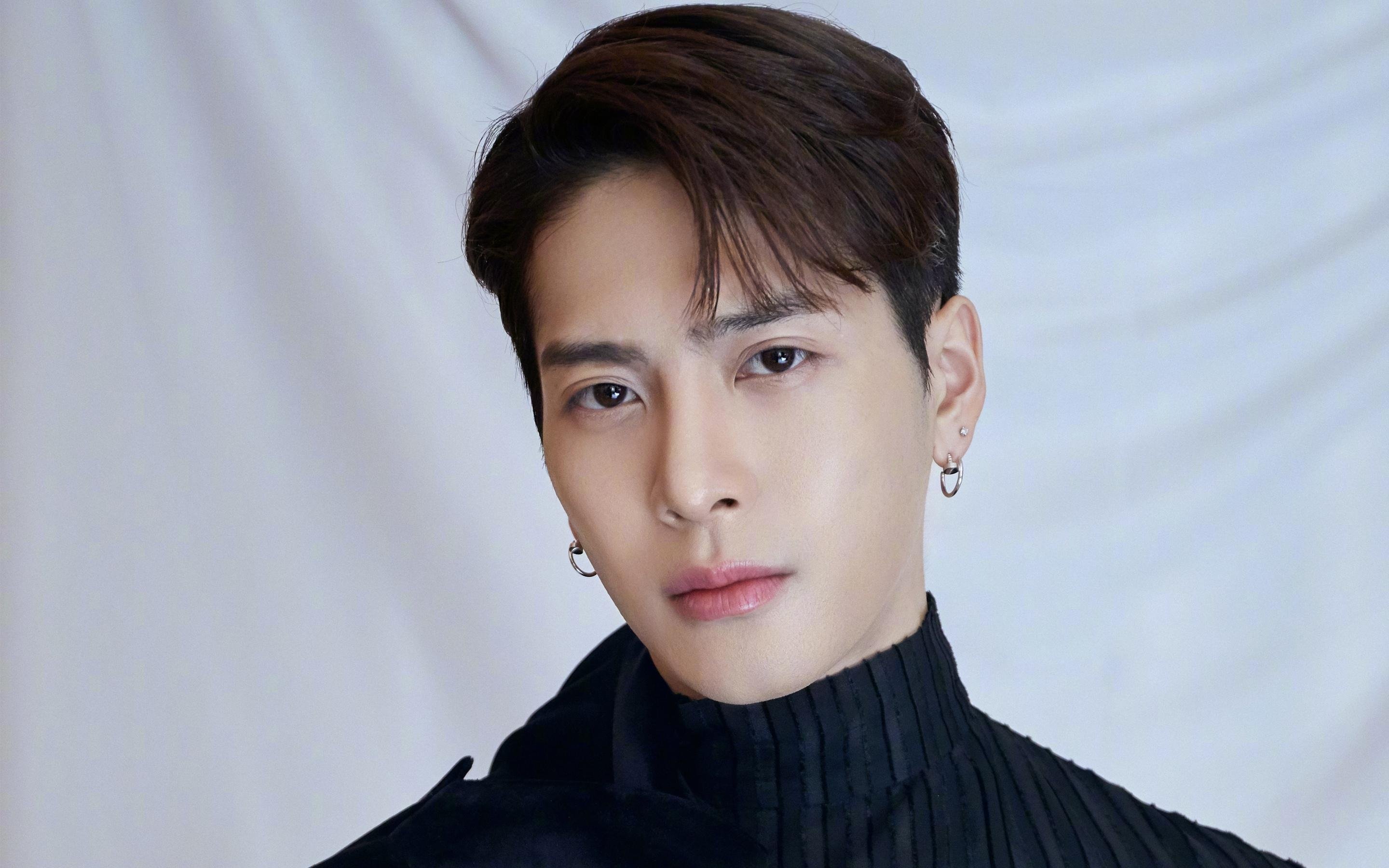 关键球员：张伟全场砍下30+，成为比赛最大亮点！，张伟打球